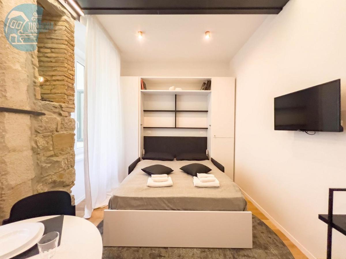 Апартаменти Imbriani 2 Tirabora Short Rent Трієст Екстер'єр фото